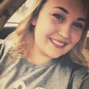 Meet your Posher, Desiree